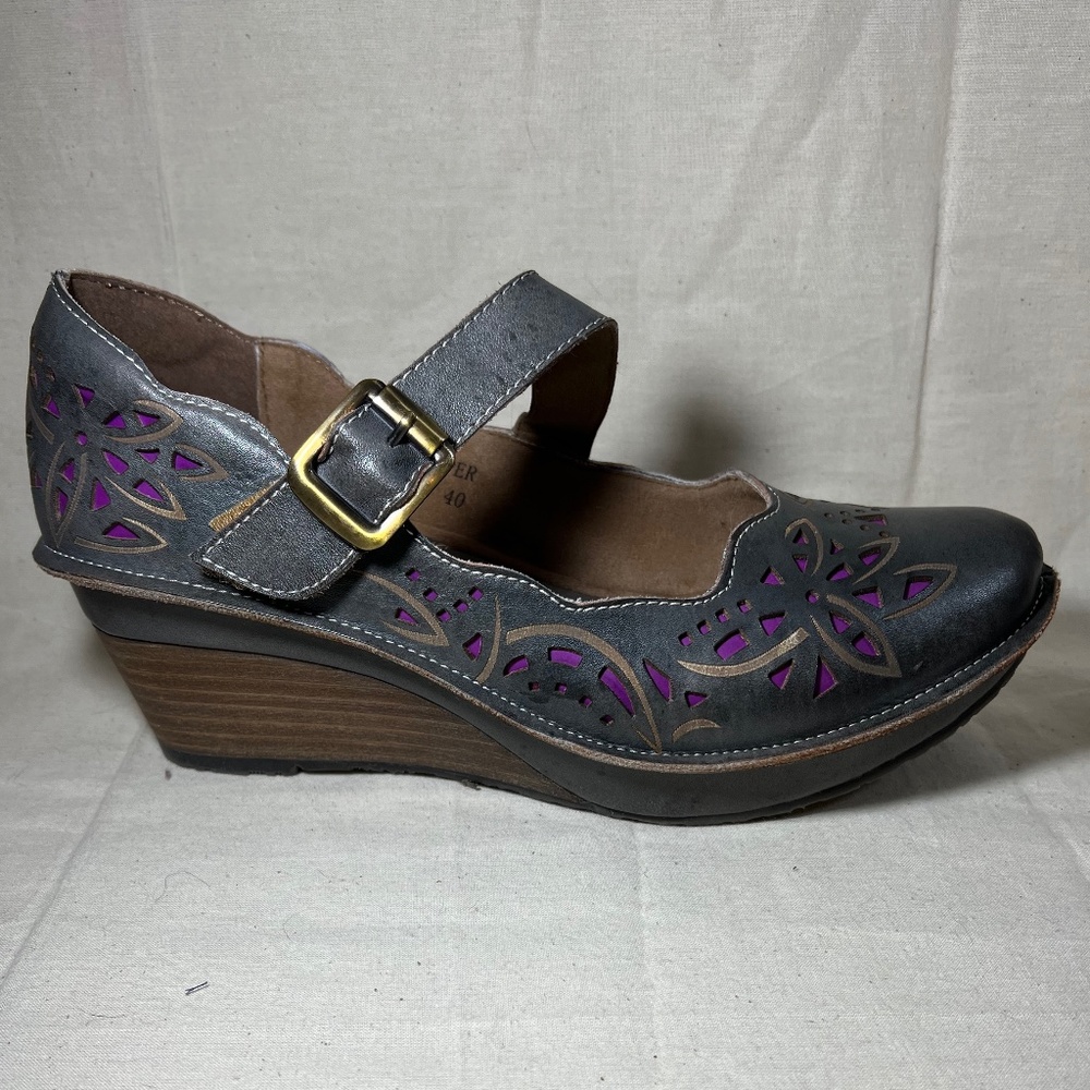 L'ARTISTE BY SPRING STEP AMRITA WEDGE PUMP size 40/9